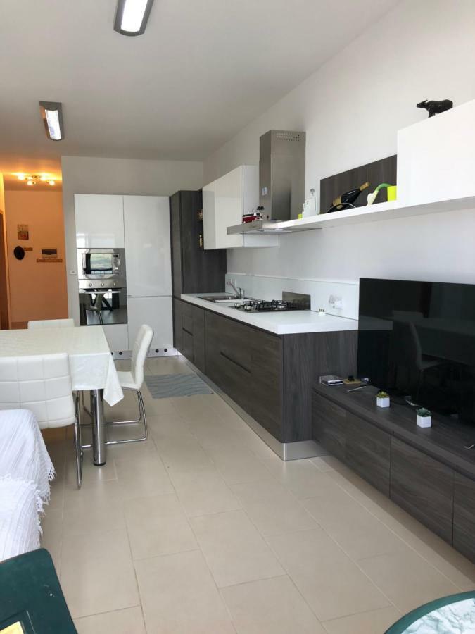 Modern Apartment With Sea View Mellieħa Zewnętrze zdjęcie